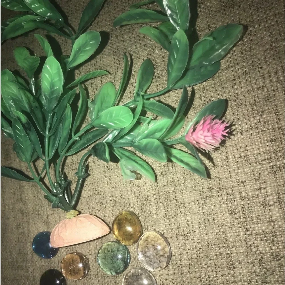 Aquarium Decor Fish Tank Ornament Green Plant Flower & Colored Marbles Pebbles